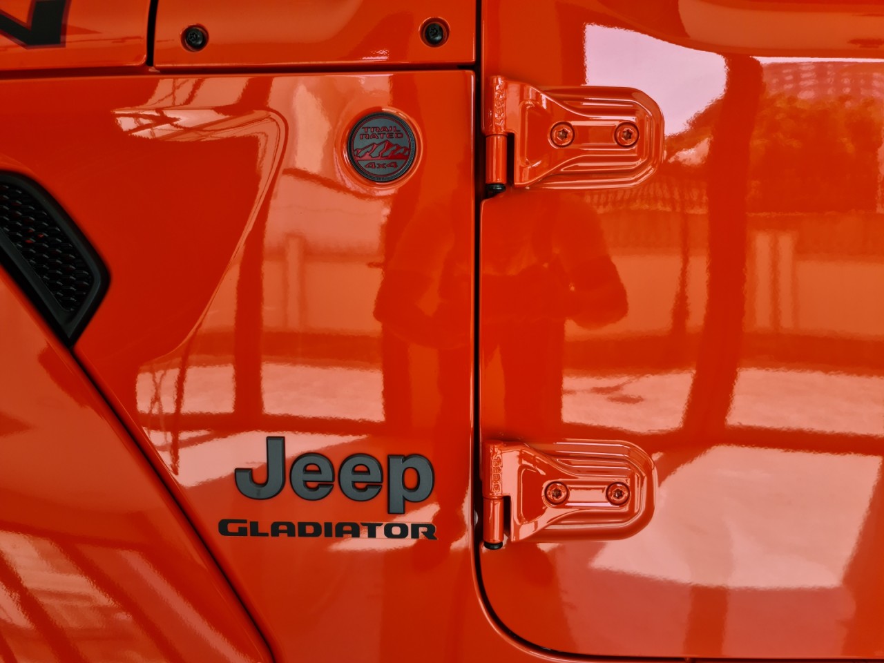 Cận cảnh bán tải Jeep Gladiator 2020 giá gần 3,5 tỷ đồng
