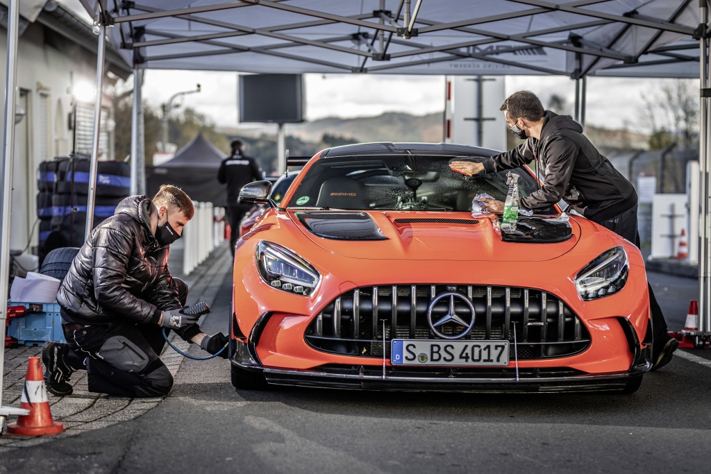 Mercedes-AMG lập 2 kỷ lục tốc độ tại đường đua Nurburgring