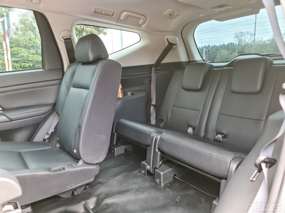 Đánh giá xe nhanh: Mitsubishi Pajero Sport 2020 4x2 AT