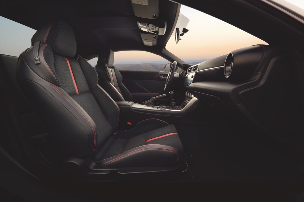 Subaru BRZ 2022 mở bán tại Việt Nam với giá 1,899 tỷ đồng Subaru BRZ 2022 mở bán tại Việt Nam với giá 1,899 tỷ đồng