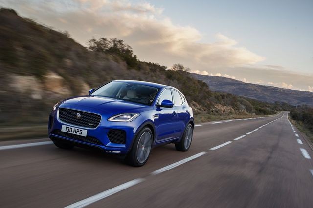 Mua xe Jaguar Land Rover nhận máy ảnh cao cấp của Leica