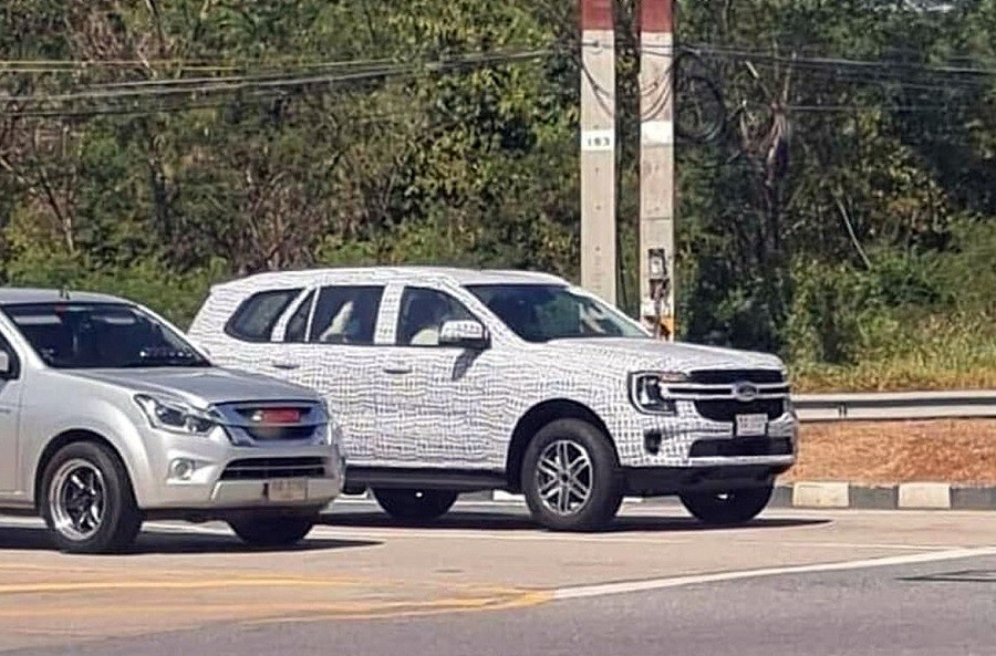 Bắt gặp Ford Everest thế hệ mới chạy thử tại Thái Lan