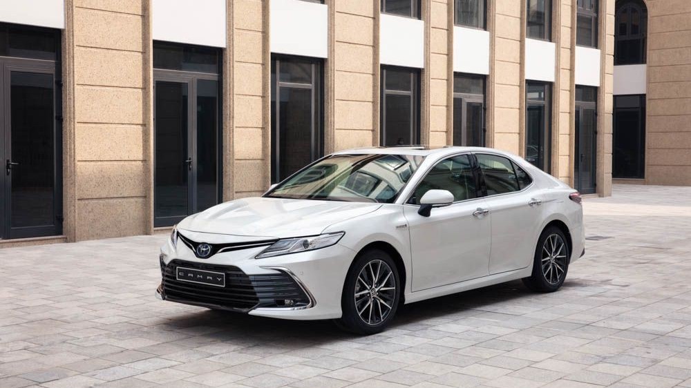 Toyota Camry 2022 ra mắt thị trường Việt Nam, giá từ 1,05 tỷ đồng