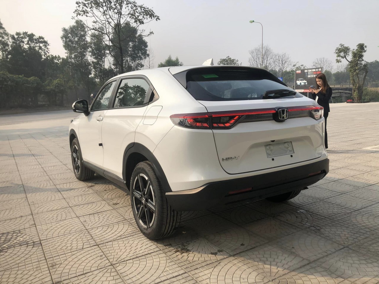 Cận cảnh Honda HR-V phiên bản G tại đại lý Cận cảnh Honda HR V phiên bản G tại đại lý