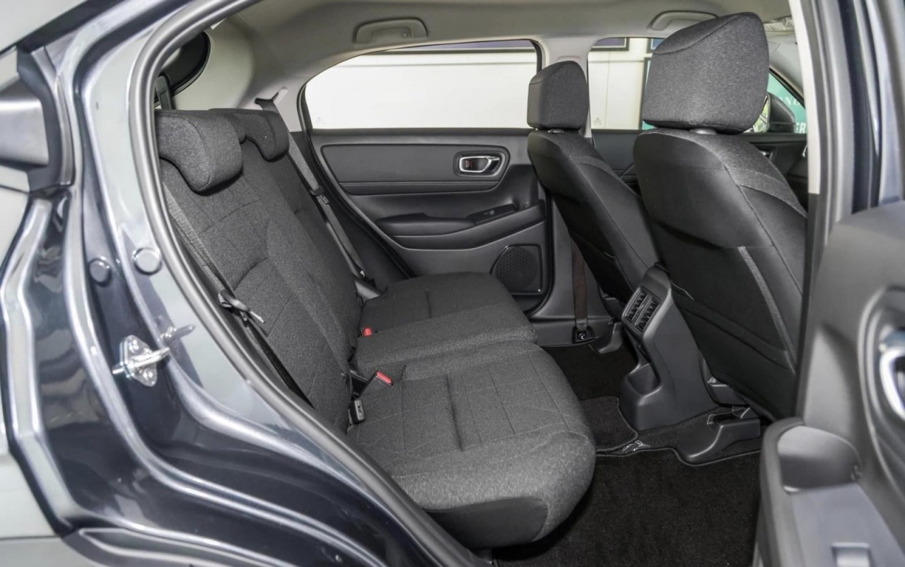 Cận cảnh Honda HR-V phiên bản G tại đại lý Cận cảnh Honda HR V phiên bản G tại đại lý