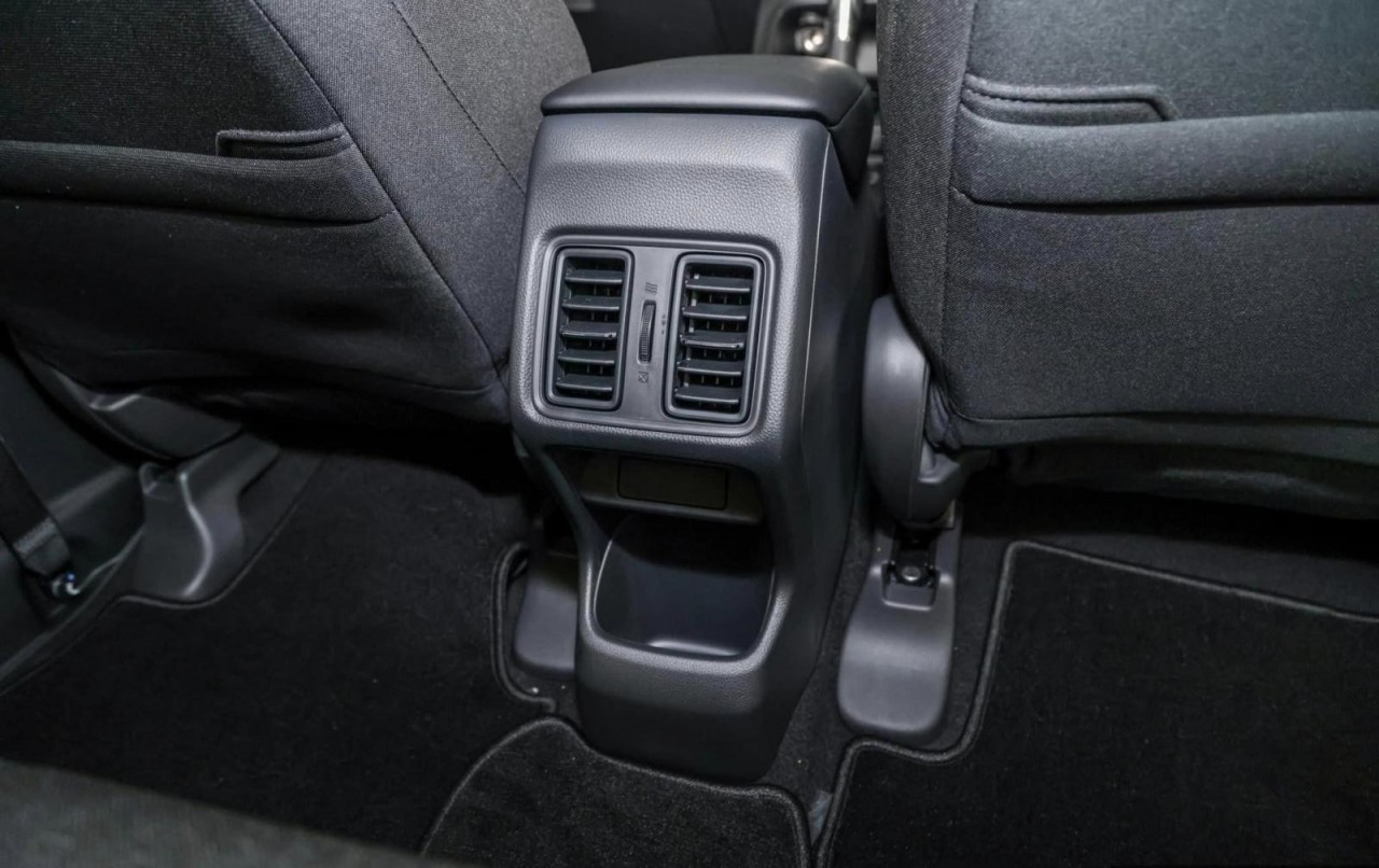 Cận cảnh Honda HR-V phiên bản G tại đại lý Cận cảnh Honda HR V phiên bản G tại đại lý