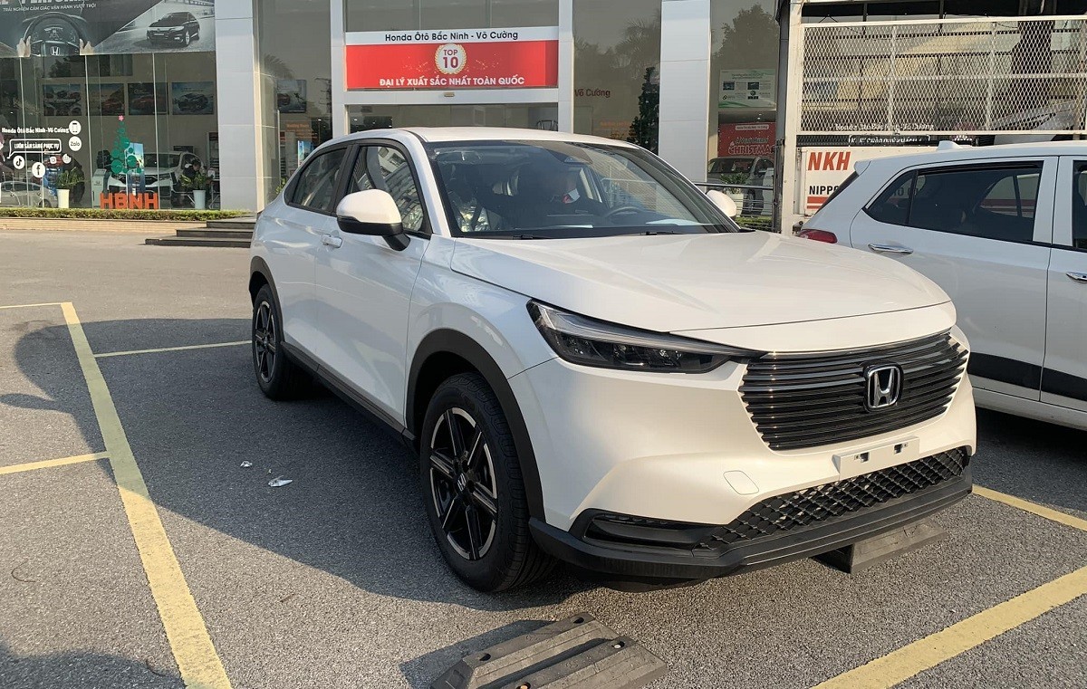 Cận cảnh Honda HR-V phiên bản G tại đại lý Cận cảnh Honda HR-V phiên bản G tại đại lý