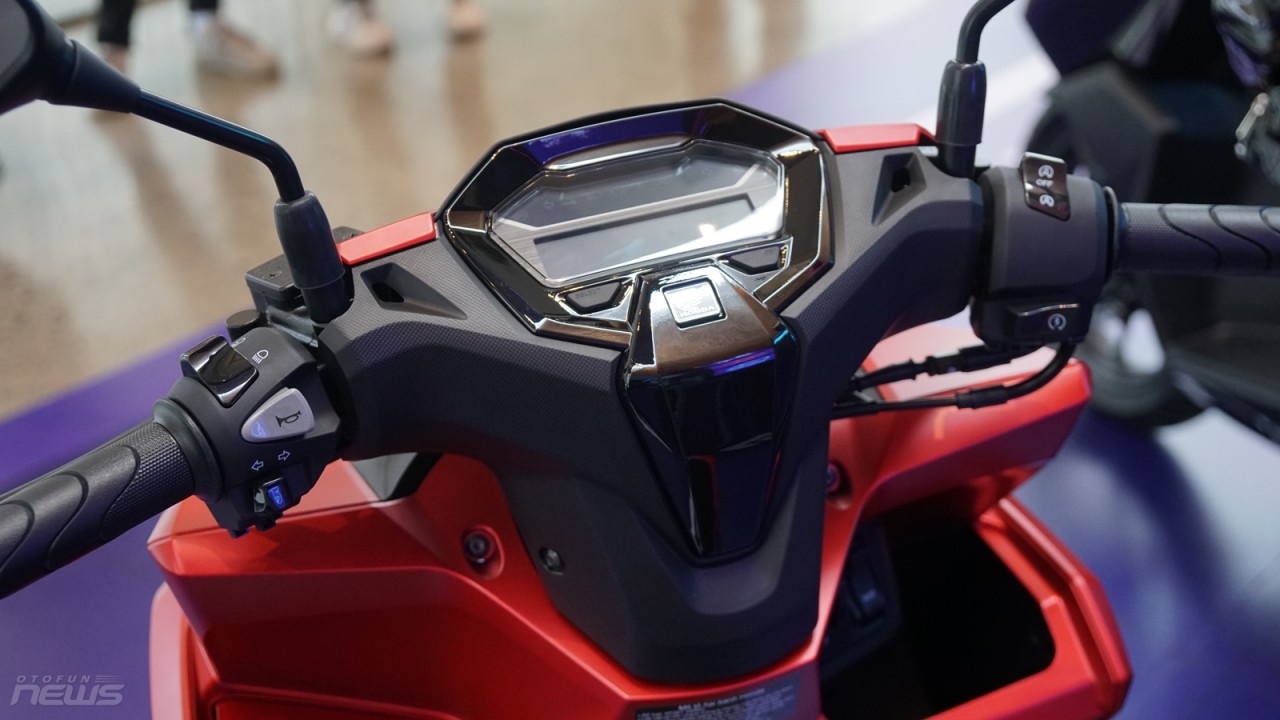 Cận cảnh Honda Vario 160 hoàn toàn mới vừa ra mắt tại Việt Nam Cận cảnh Honda Vario 160 hoàn toàn mới vừa ra mắt tại Việt Nam