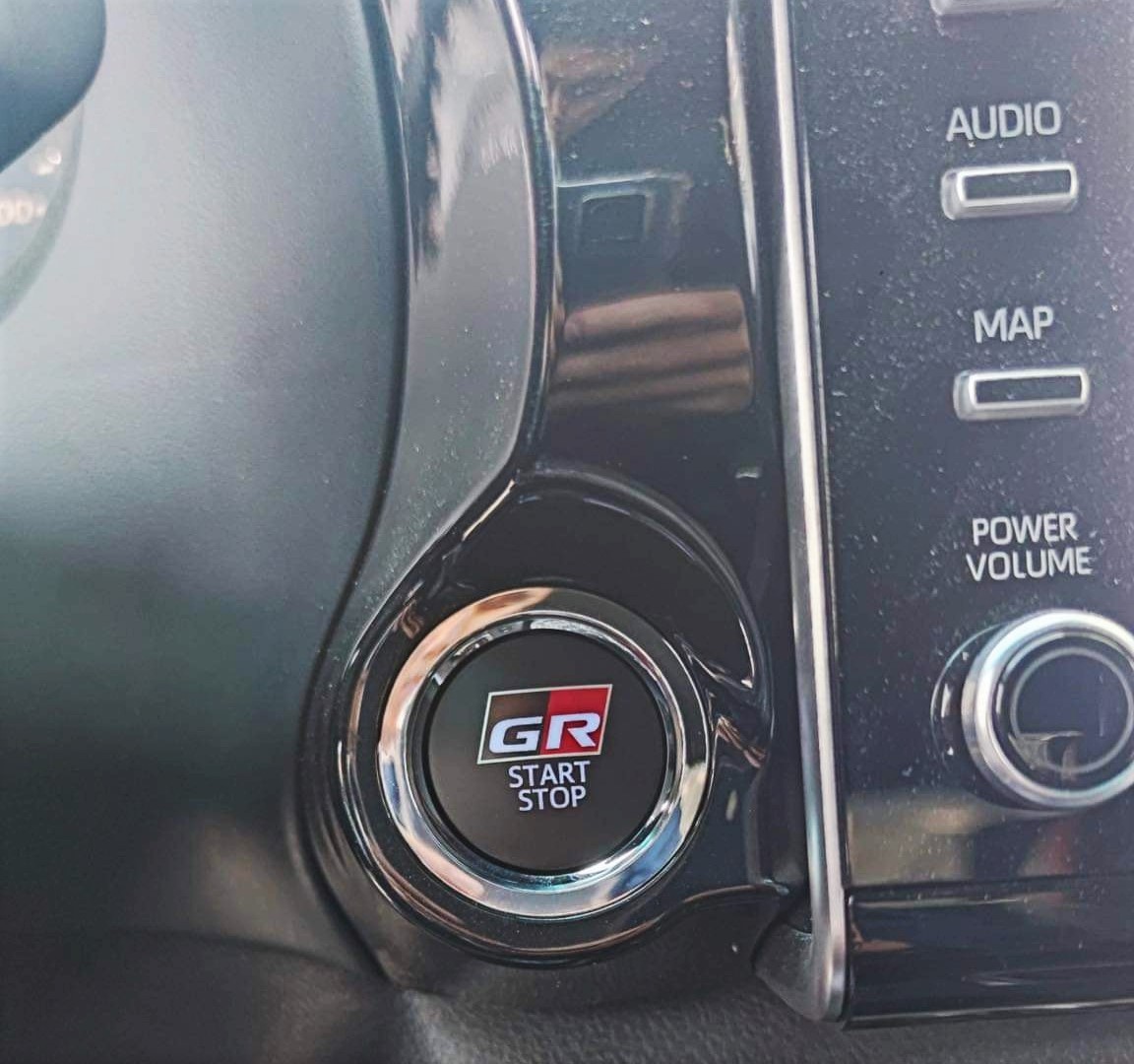 Toyota Hilux phiên bản GS Sport đầu tiên về Việt Nam có giá 1,1 tỷ đồng Toyota Hilux phiên bản GS Sport đầu tiên về Việt Nam có giá 1,1 tỷ đồng