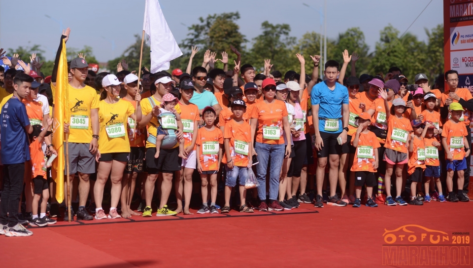 VĐV khuyết tật tham gia Otofun Marathon: Chạy để chiến thắng chính mình vdv khuyet tat tham gia giai chay otofun marathon chay de chien thang chinh minh