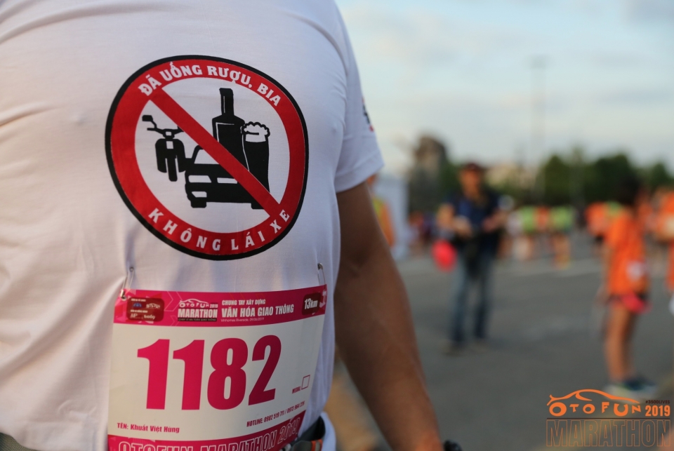 VĐV khuyết tật tham gia Otofun Marathon: Chạy để chiến thắng chính mình vdv khuyet tat tham gia giai chay otofun marathon chay de chien thang chinh minh