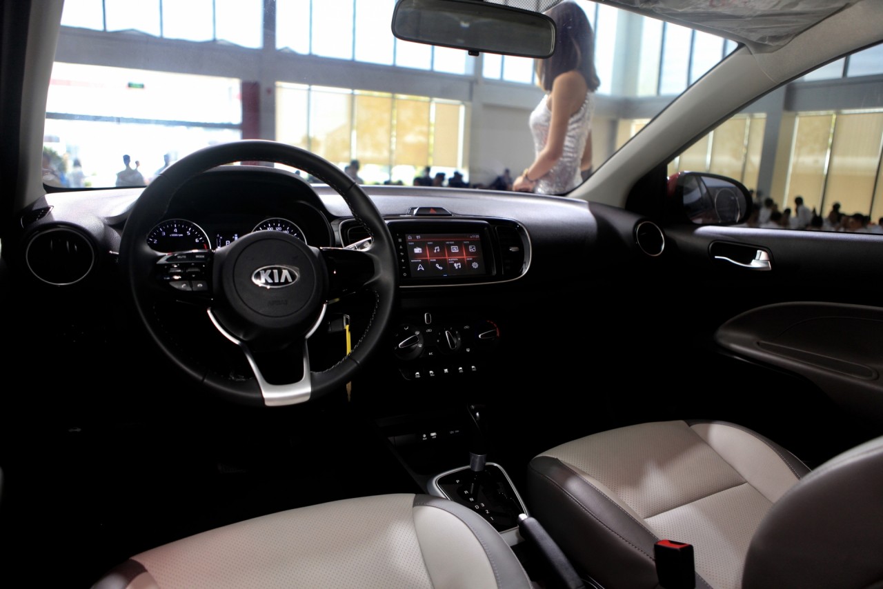 Kia Soluto giá 399 triệu mới là mẫu xe người Việt cần kia soluto gia 399 trieu moi la mau xe nguoi viet can