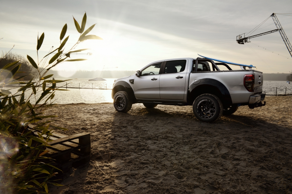 ford ranger phien ban mr car design manh me va bat mat