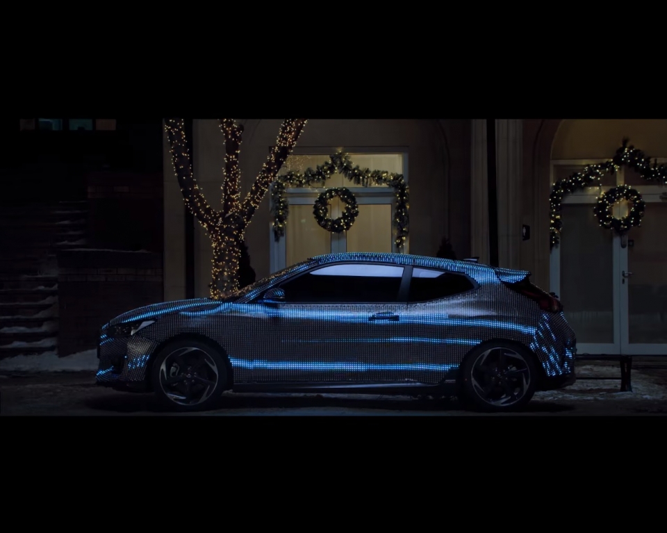 Hyundai khoe Veloster thế hệ mới trước thềm ra mắt chính thức hyundai khoe veloster the he moi truoc them ra mat chinh thuc