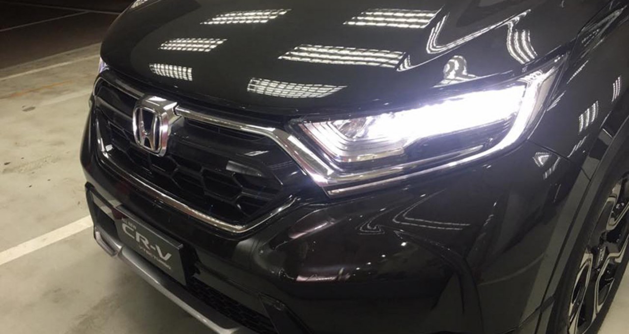 Honda CR-V 5+2 đã về đại lý, giao xe trước Tết honda cr v 52 da ve dai ly giao xe truoc tet