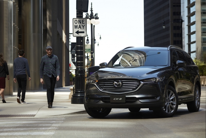 Mazda CX-8 bắt đầu chinh phục thị trường ngoài Nhật Bản