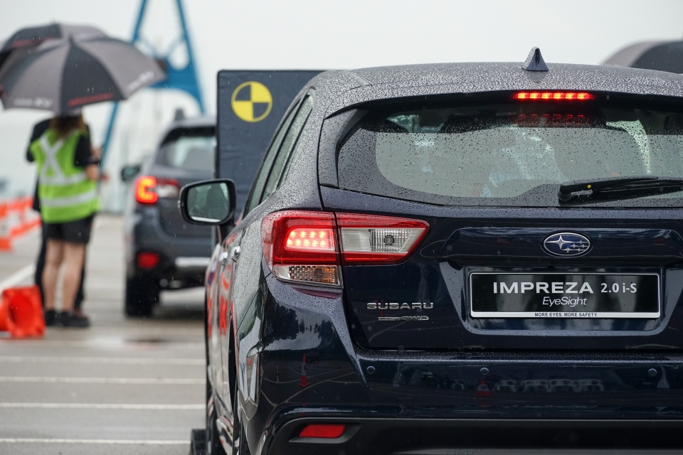 Trải nghiệm "mắt thần" Subaru EyeSight lần đầu giới thiệu tại thị trường ASEAN trai nghiem mat than subaru eyesight lan dau gioi thieu tai thi truong asean