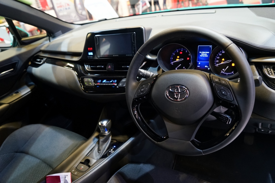 lai thu doi thu toyota ch r cua ecosport va trax