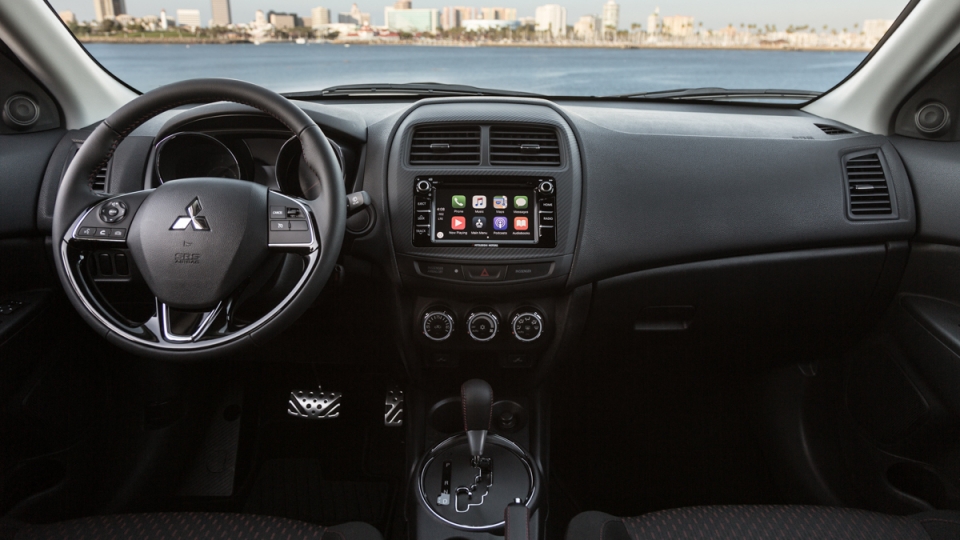 chicago 2017 mitsubishi trinh dien outlander sport limited edition