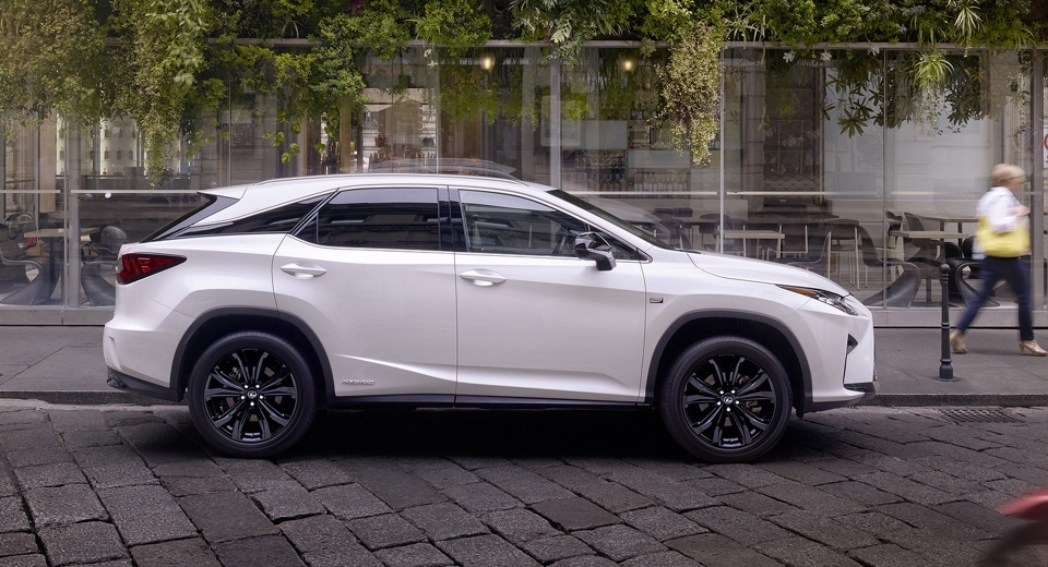 lexus rx 450h sport edition co gi hap dan hon phien ban thuong