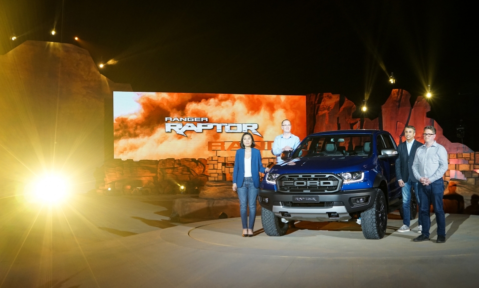 Ford Ranger Raptor ra mắt toàn cầu, sẽ có mặt tại Việt Nam trong những tháng tới ford ranger raptor ra mat toan cau se co mat tai viet nam trong nhung thang toi