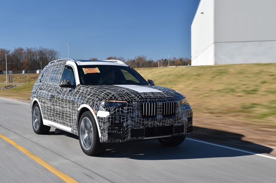bmw x7 se ra mat trong thang 112018 voi dong co khi nap tu nhien