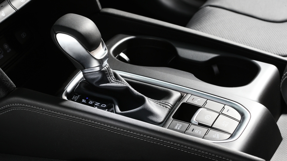Hyundai Santa Fe 2019: Động cơ mới, hệ thống treo mới, hệ dẫn động mới, nội thất mới hyundai santa fe 2019 dong co moi he thong treo moi he dan dong moi noi that moi