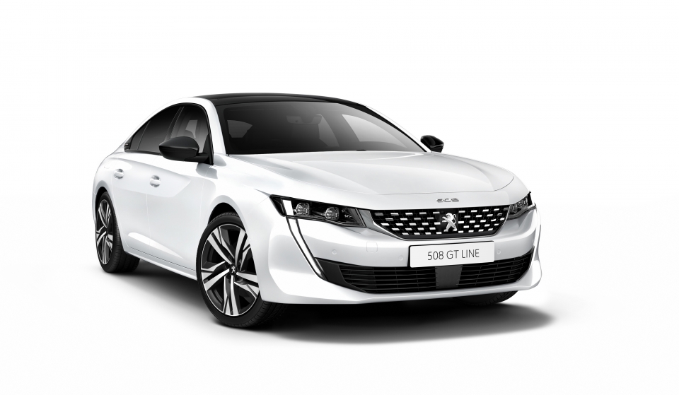 peugeot 508 so huu he thong nhin dem nho gon va linh hoat hon