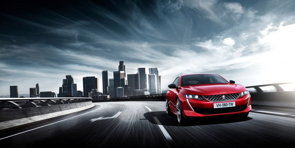 peugeot 508 so huu he thong nhin dem nho gon va linh hoat hon