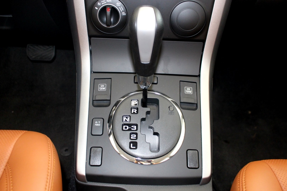 suzuki grand vitara them lua chon suv nhap nguyen chiec tu nhat ban voi gia tot