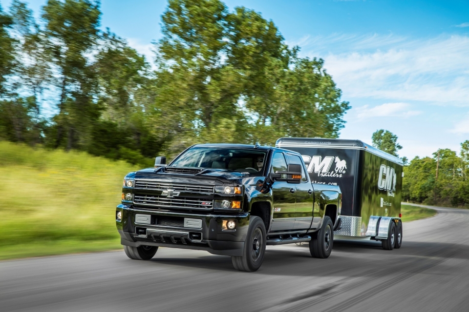 Động cơ Duramax V8 6.6L thứ 2.000.000 xuất xưởng