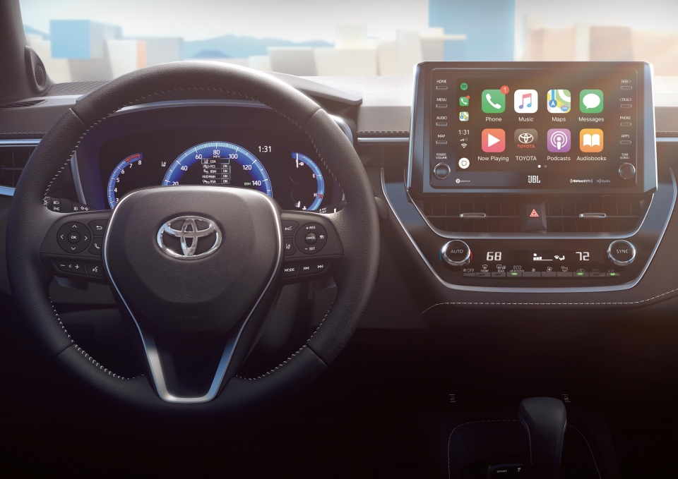 Toyota Corolla 2019 sẽ có Apple CarPlay và sạc không dây cho iPhone X toyota corolla 2019 se co apple carplay va sac khong day cho iphone x