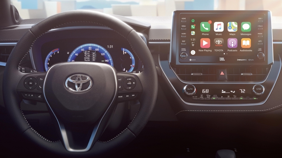 Toyota Corolla 2019 sẽ có Apple CarPlay và sạc không dây cho iPhone X