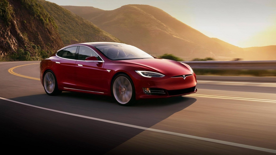 ket qua kinh doanh quy dau nam 2017 cua tesla vuot xa moi du doan