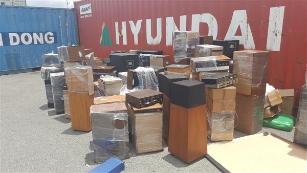 Xe Honda SH nhập lậu trong container hàng quá cảnh xe honda sh nhap lau trong container hang qua canh