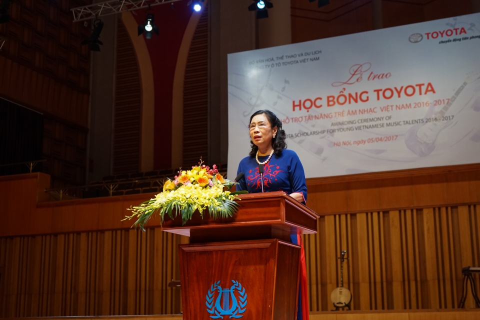 toyota phoi hop tang hoc bong ho tro tai nang tre am nhac viet nam
