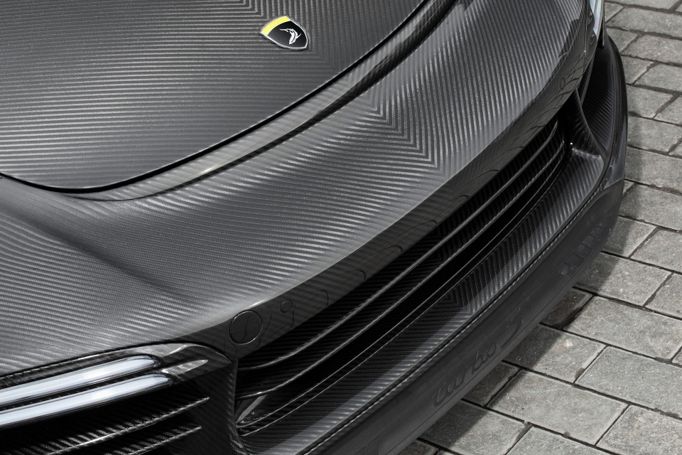 soc manh voi porsche 911 turbo s phien ban thuan carbon