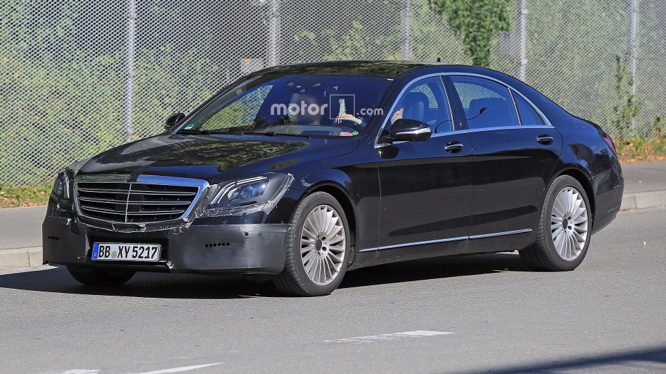 Mercedes-Benz S-Class 2018 sẽ ra mắt trong tháng này