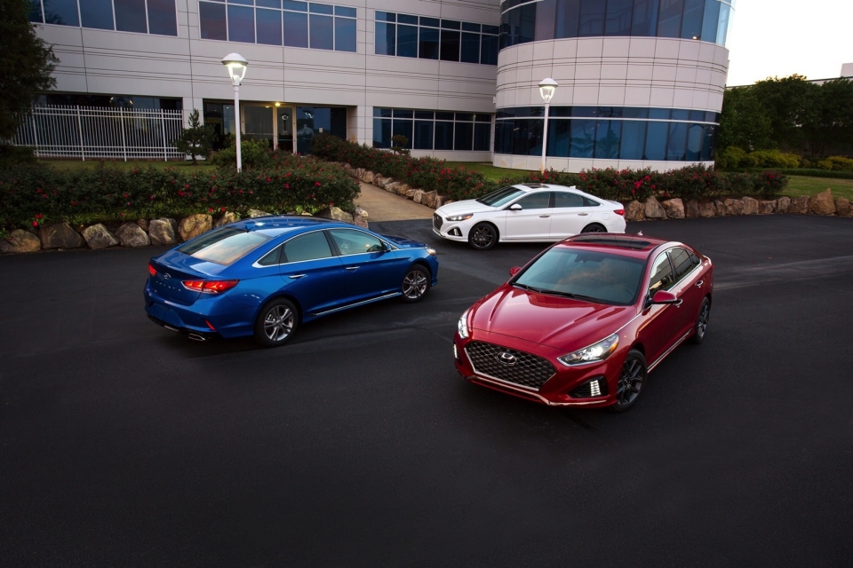 hyundai sonata 2018 ra mat voi ngoai hinh moi hop so 8 cap va nhieu tuy chon hon