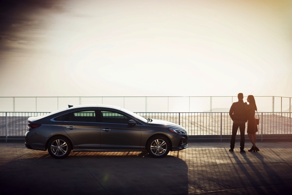 Hyundai Sonata 2018 ra mắt với ngoại hình mới, hộp số 8 cấp và nhiều tùy chọn hơn
