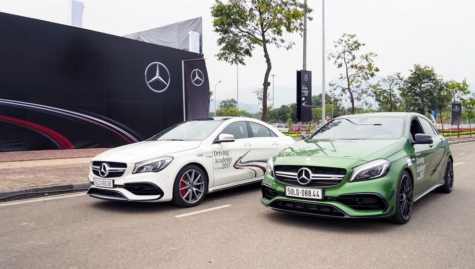 hoc vien lai xe an toan mercedes benz 2017 de lai nhieu du am thu vi