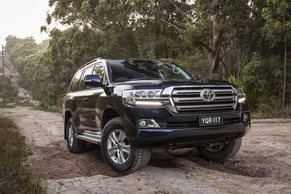 Toyota tung ra 600 chiếc LandCruiser 200 Altitude Special Editions toyota tung ra 600 chiec landcruiser 200 altitude special editions