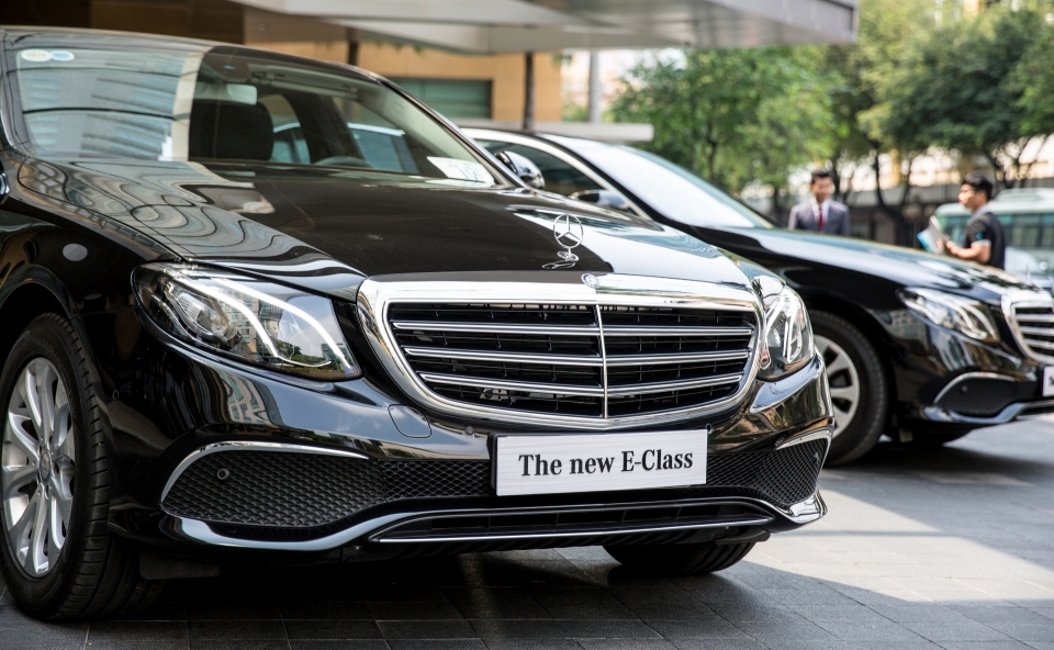 mercedes benz e class tiep tuc la lua chon cua khach san 5 sao