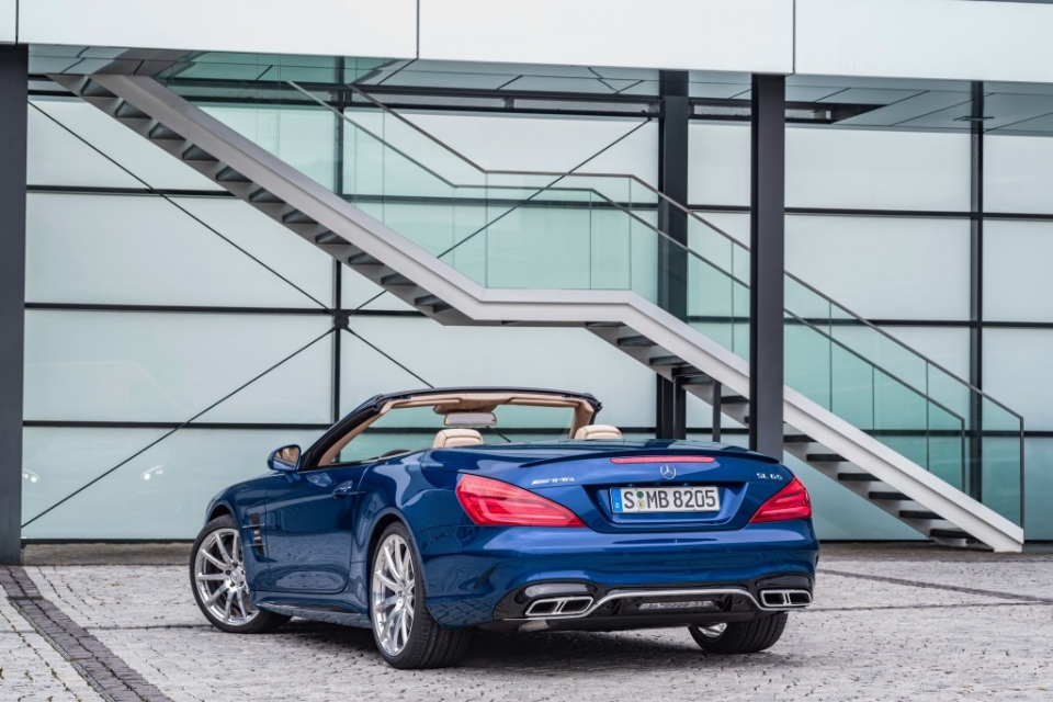 Mercedes-AMG SL 65 với động cơ V12 sẽ ngừng sản xuất từ tháng 6 tới mercedes amg sl 65 voi dong co v12 se ngung san xuat tu thang 6 toi