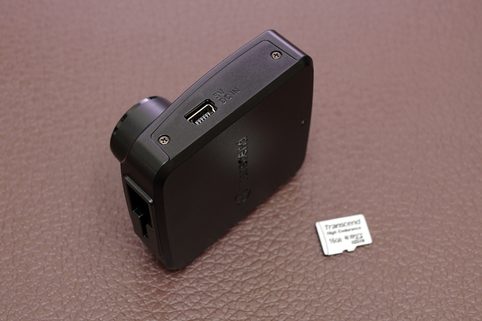 Máy quay hành trình Transcend Drive Pro 50: chất lượng tốt, giá mềm, thiếu GPS may quay hanh trinh transcend drive pro 50 chat luong tot gia mem thieu gps