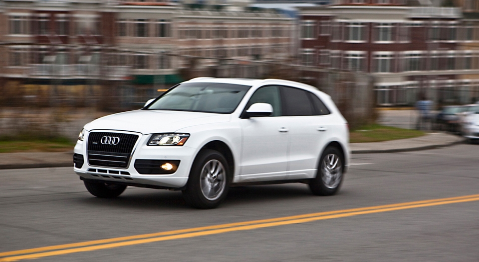 Audi Việt Nam triệu hồi SUV Q5, khắc phục miễn phí lỗi "dột" cửa sổ trời