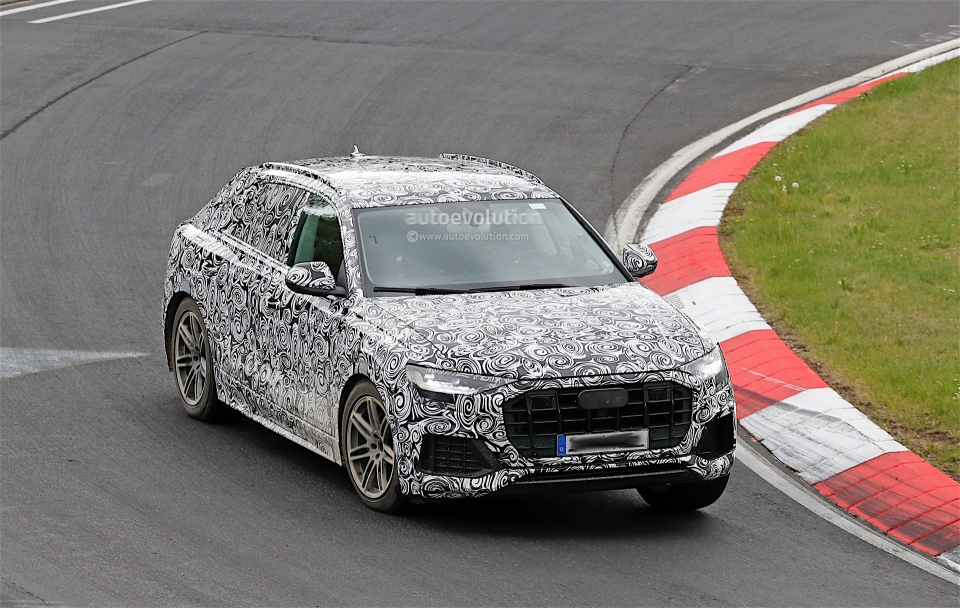 Nội thất Audi Q8 lần đầu hé lộ trong ảnh chụp từ Nurburgring noi that audi q8 lan dau he lo trong anh chup tu nurburgring