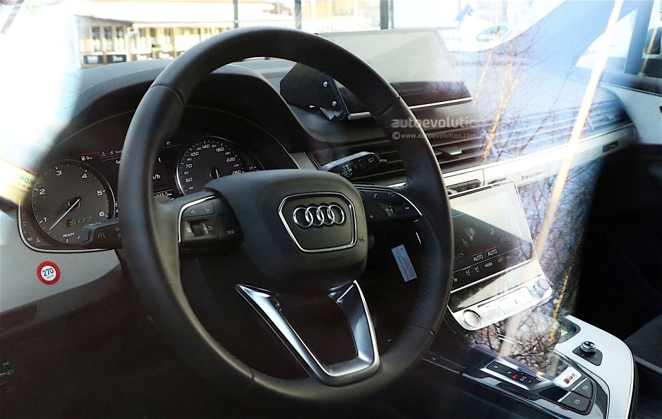 noi that audi q8 lan dau he lo trong anh chup tu nurburgring