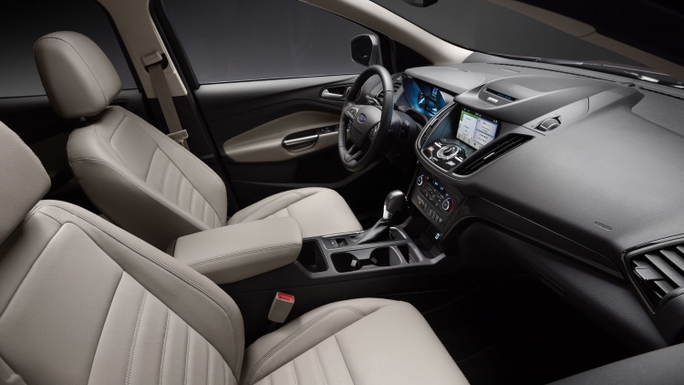 ford dua escape phien ban hybrid cam sac ra duong chay thu
