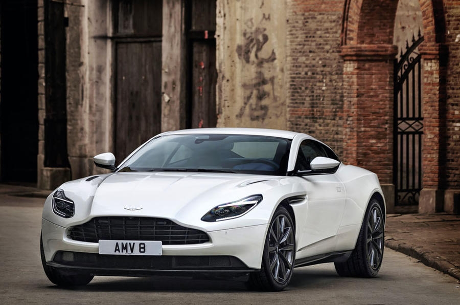 Aston Martin DB11 có thêm biến thể với động cơ V8 của Mercedes-AMG aston martin db11 co them bien the voi dong co v8 cua mercedes amg